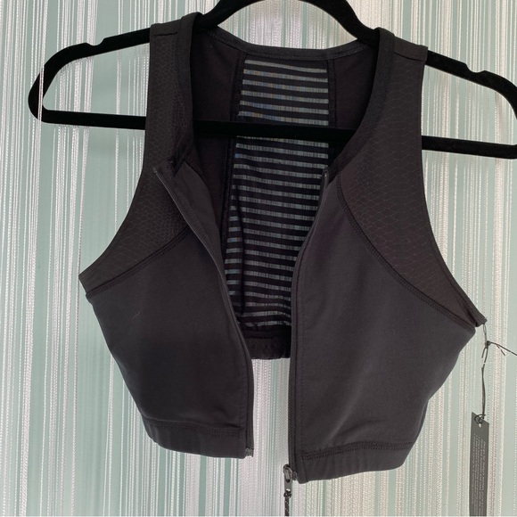 Black Sheer Activewear Zipper Sports Bra Top NWT Size M - Picture 9 of 17